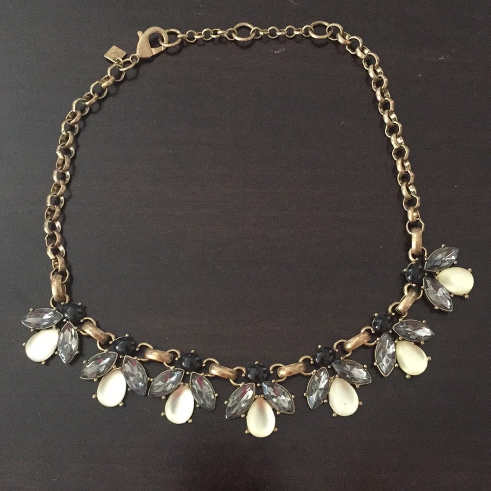 Glass jeweled bee necklace